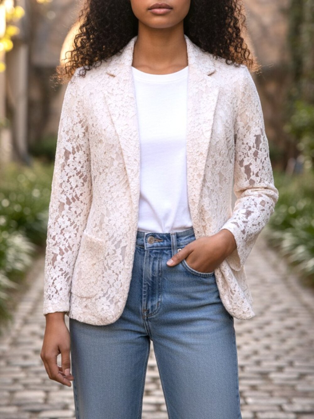 Chico’s Ivory Lace Blazer Size 1 M 8/10 Romantic Boho Bridal Chic Jacket Stretch